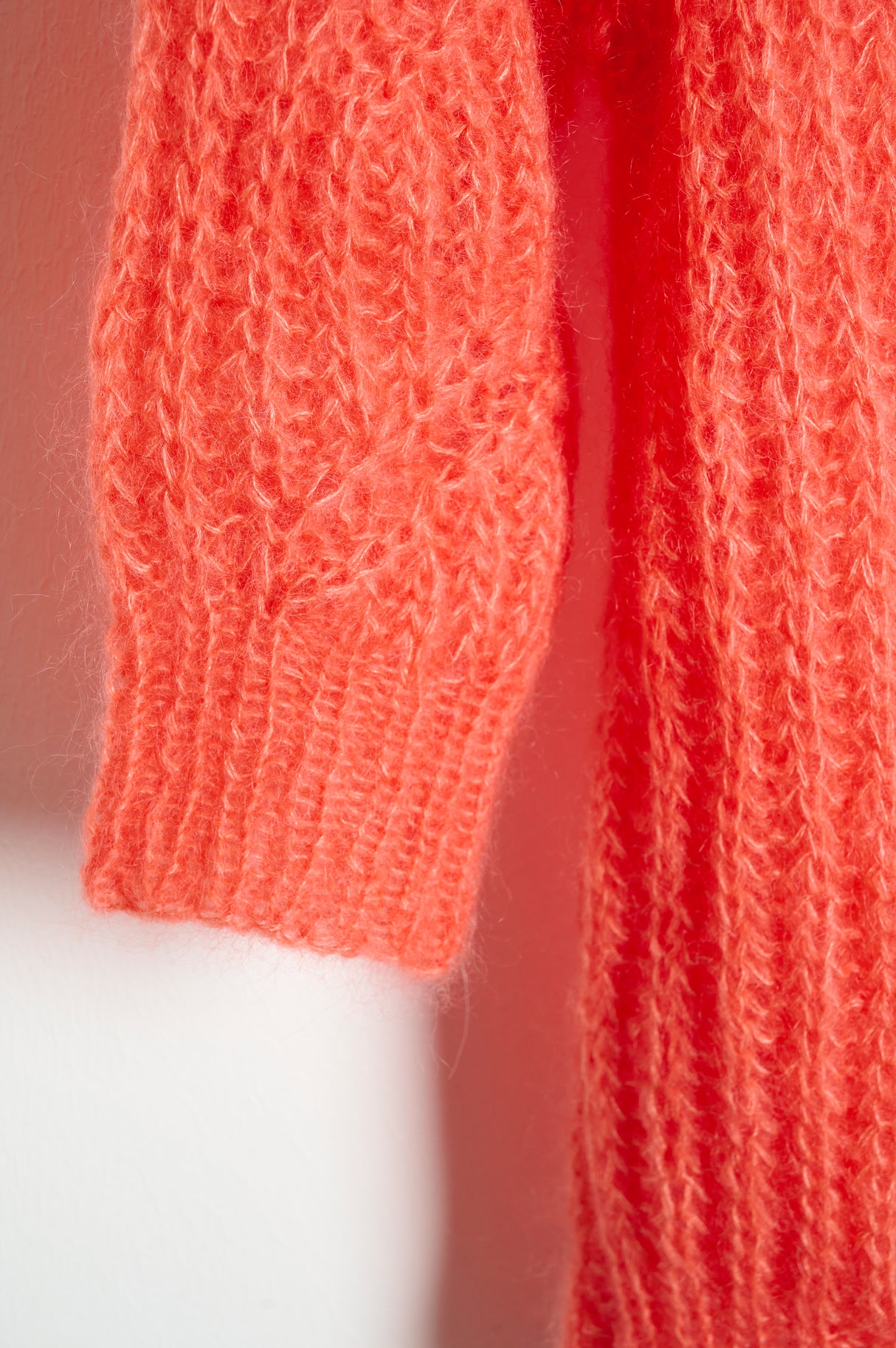 Bluse i patent med mønster