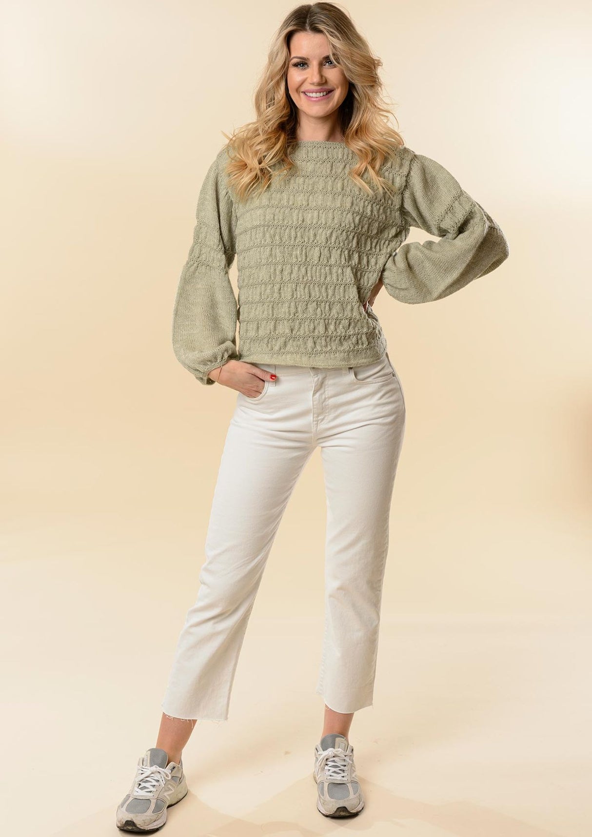 Bluse med rynkede striber opskrift