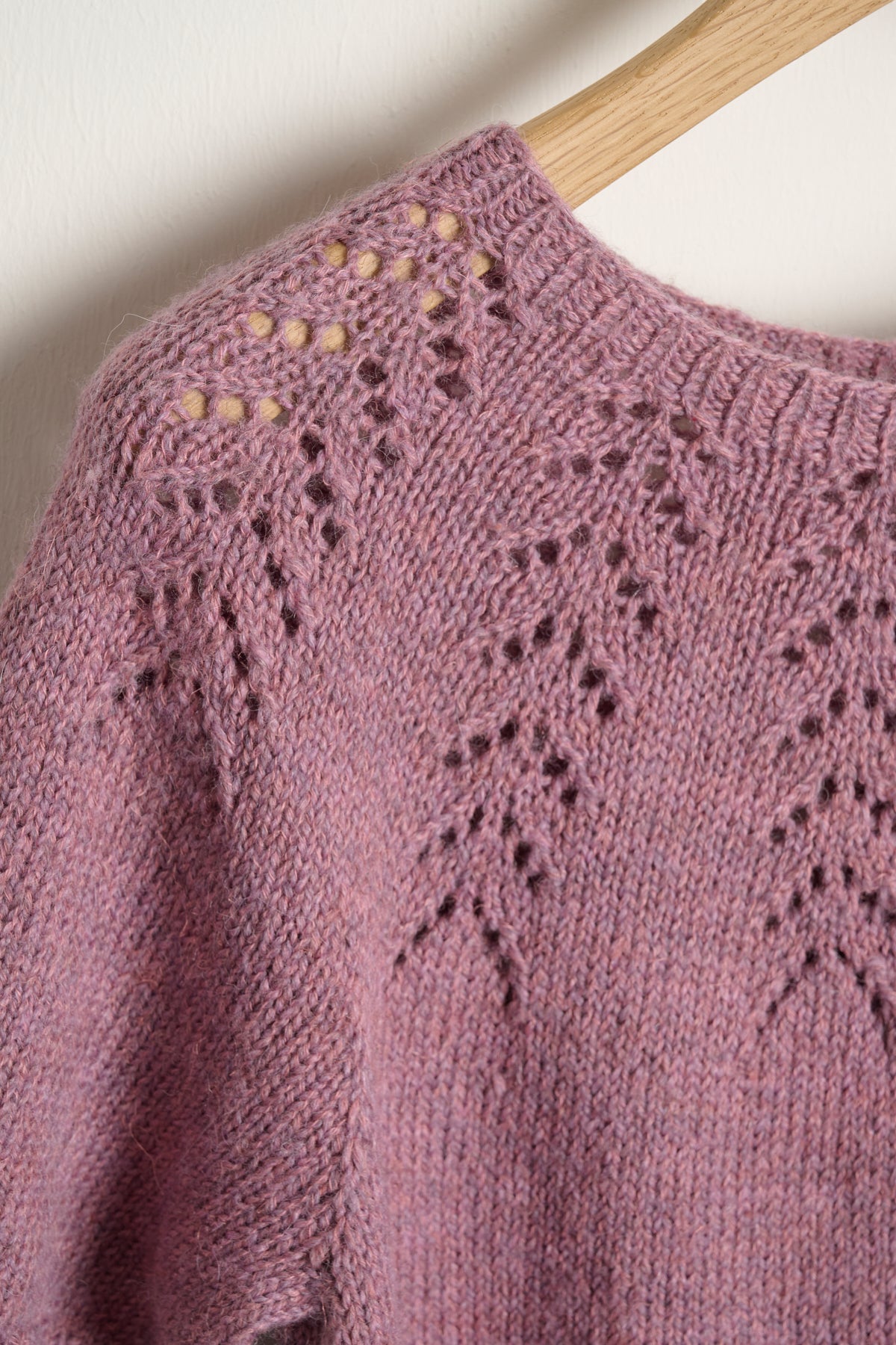 io tee - Athena Style