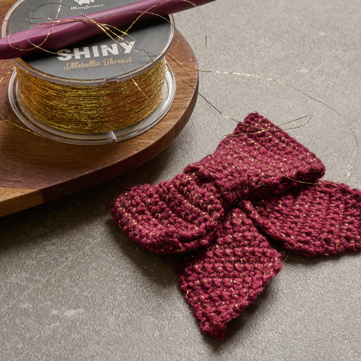 Hæklet sløjfe - Shiny Style