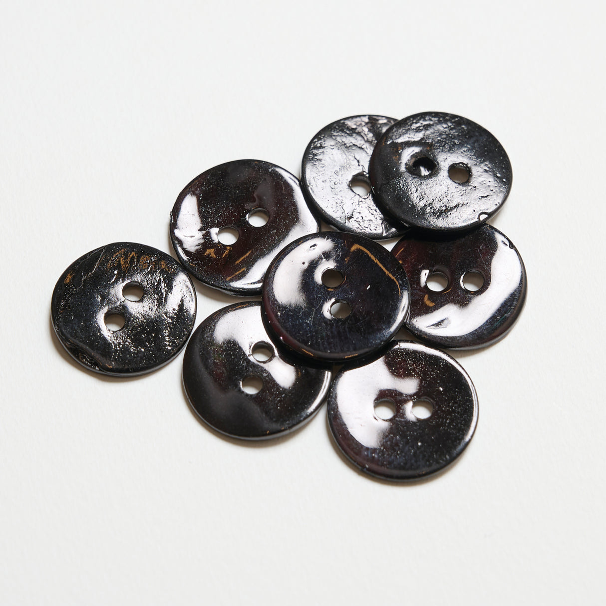 Mayflower Create Knapper - Pearl 15-20mm - 8 stk/pr pose