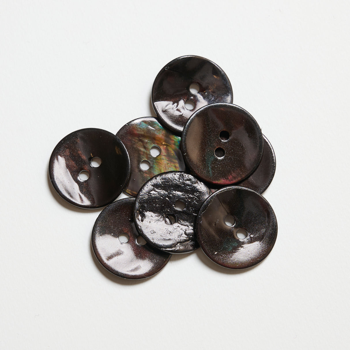 Mayflower Create Knapper - Pearl 15-20mm - 8 stk/pr pose