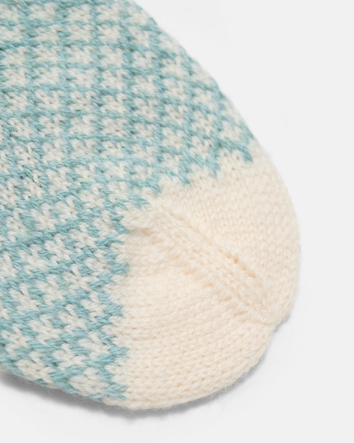 LF07 - Strikket julesok med små nisser og turkis rudemønster