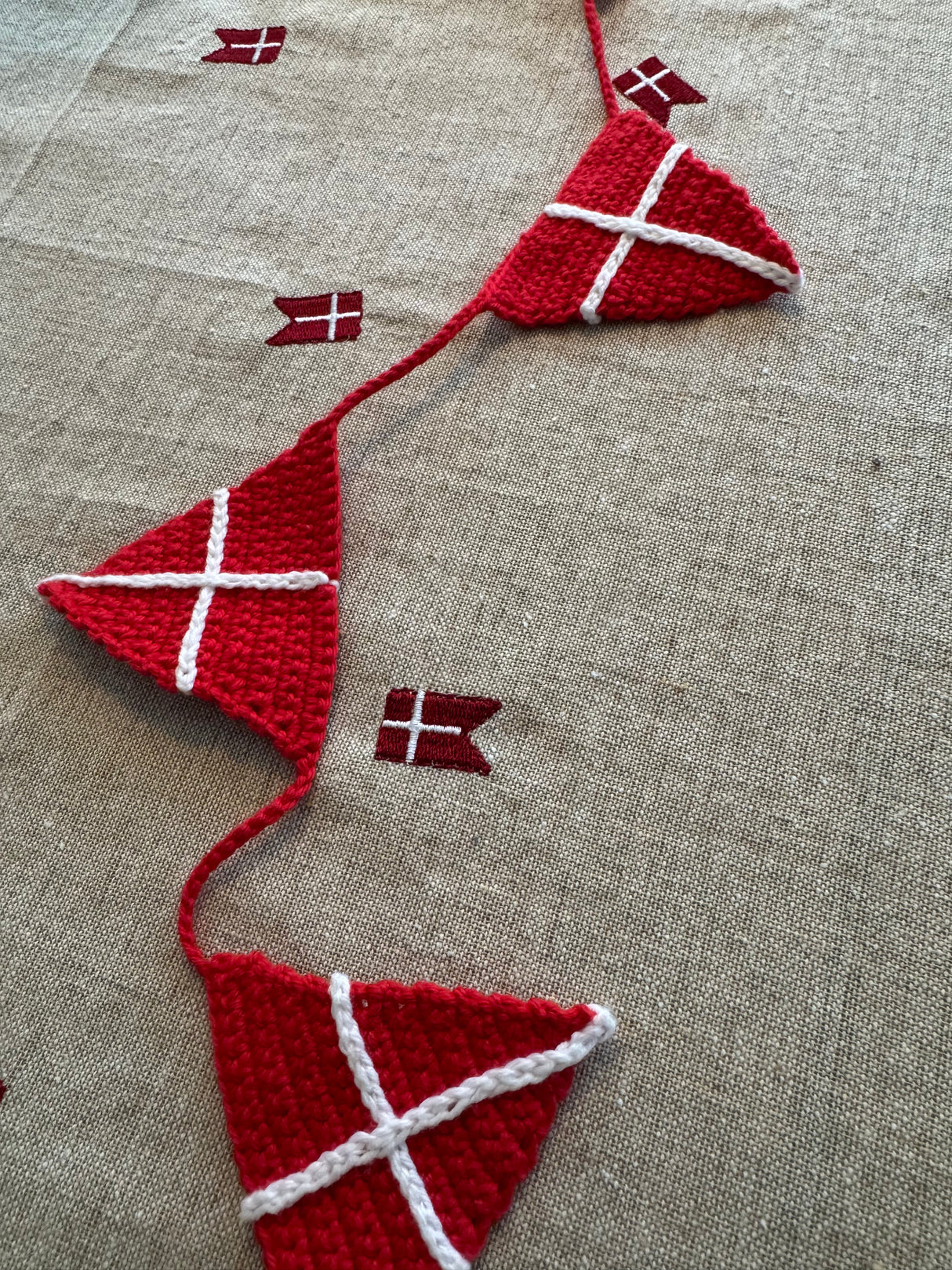 Hæklet Dannebrog Vimpel