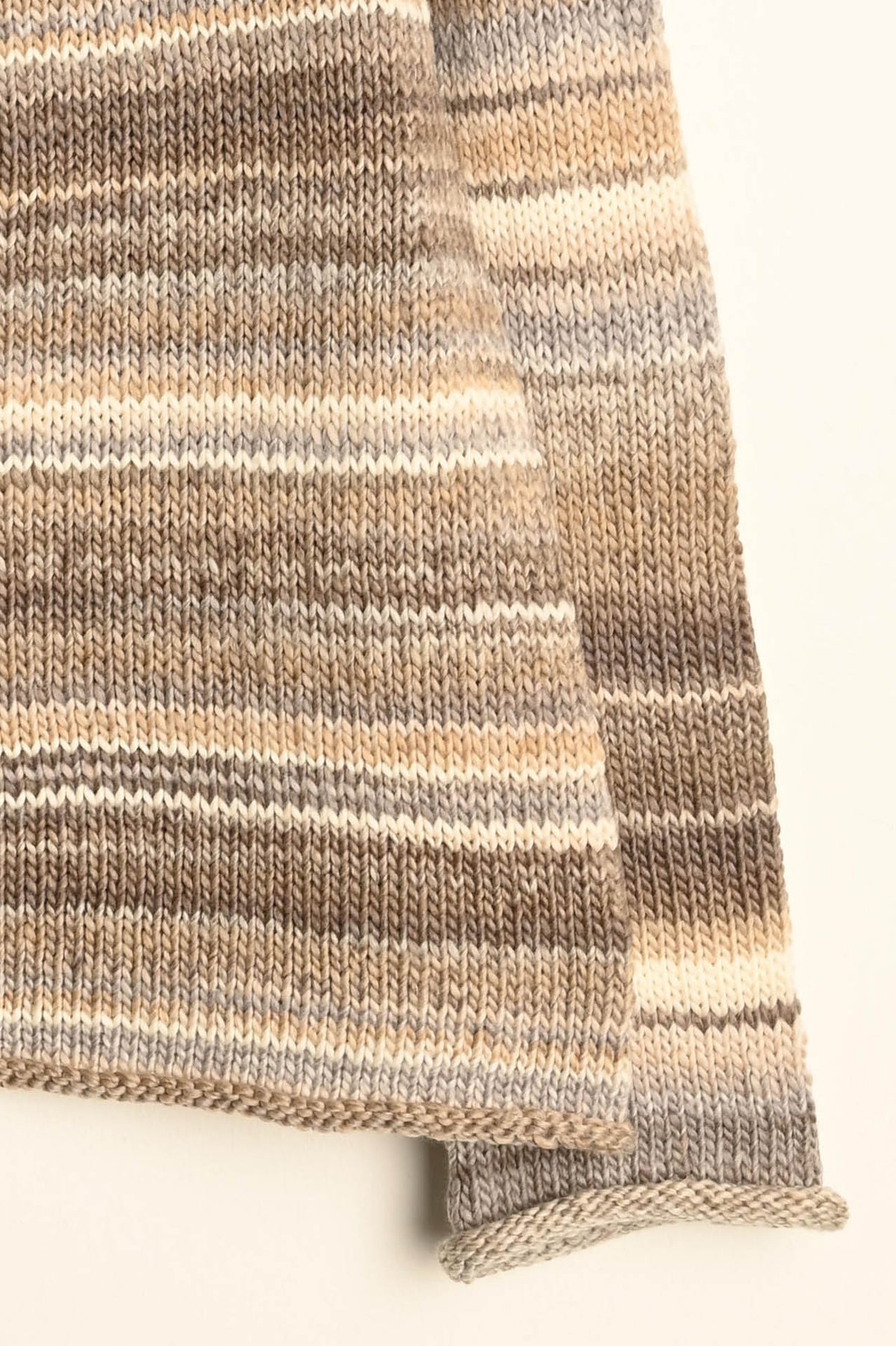 Plain Yoke Pullover - Maxima Style