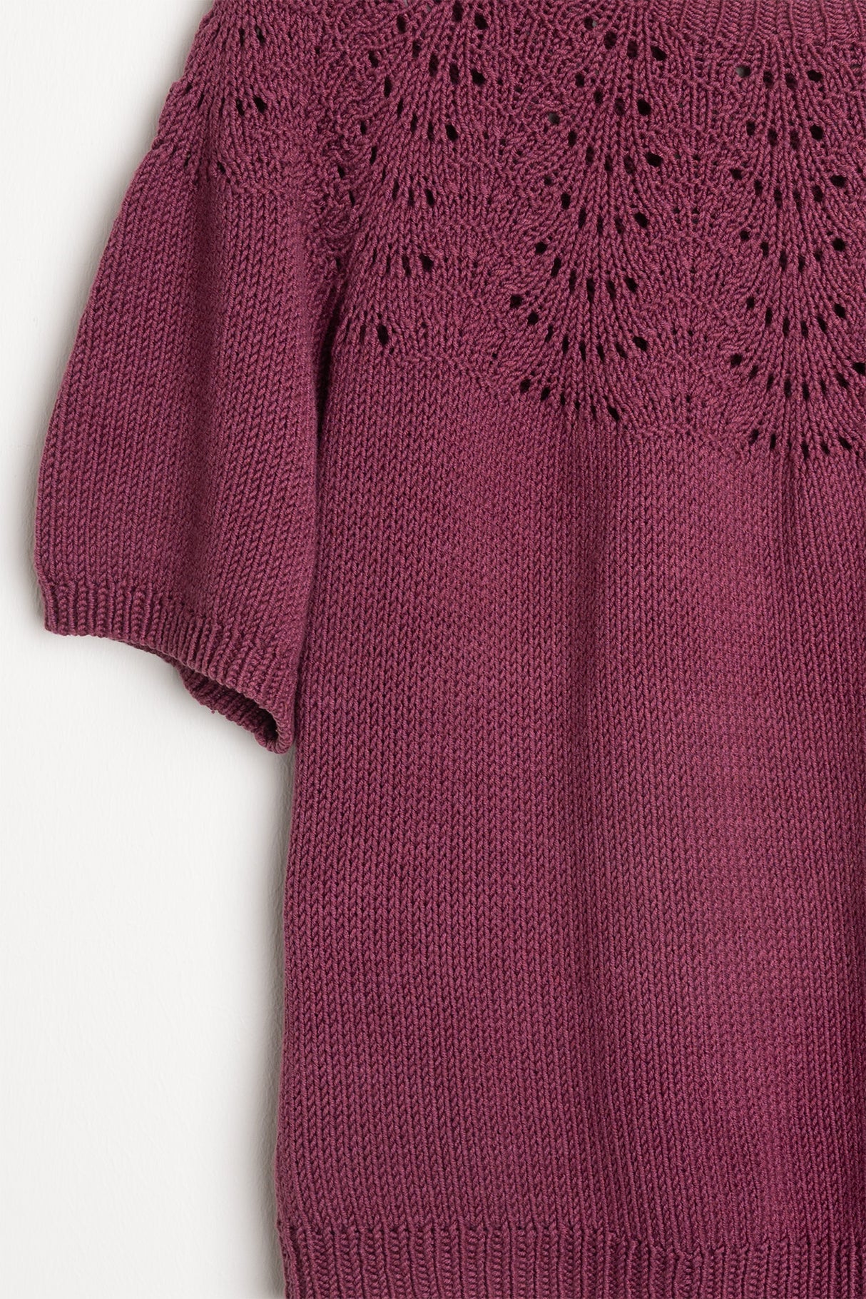 Peacock tee
