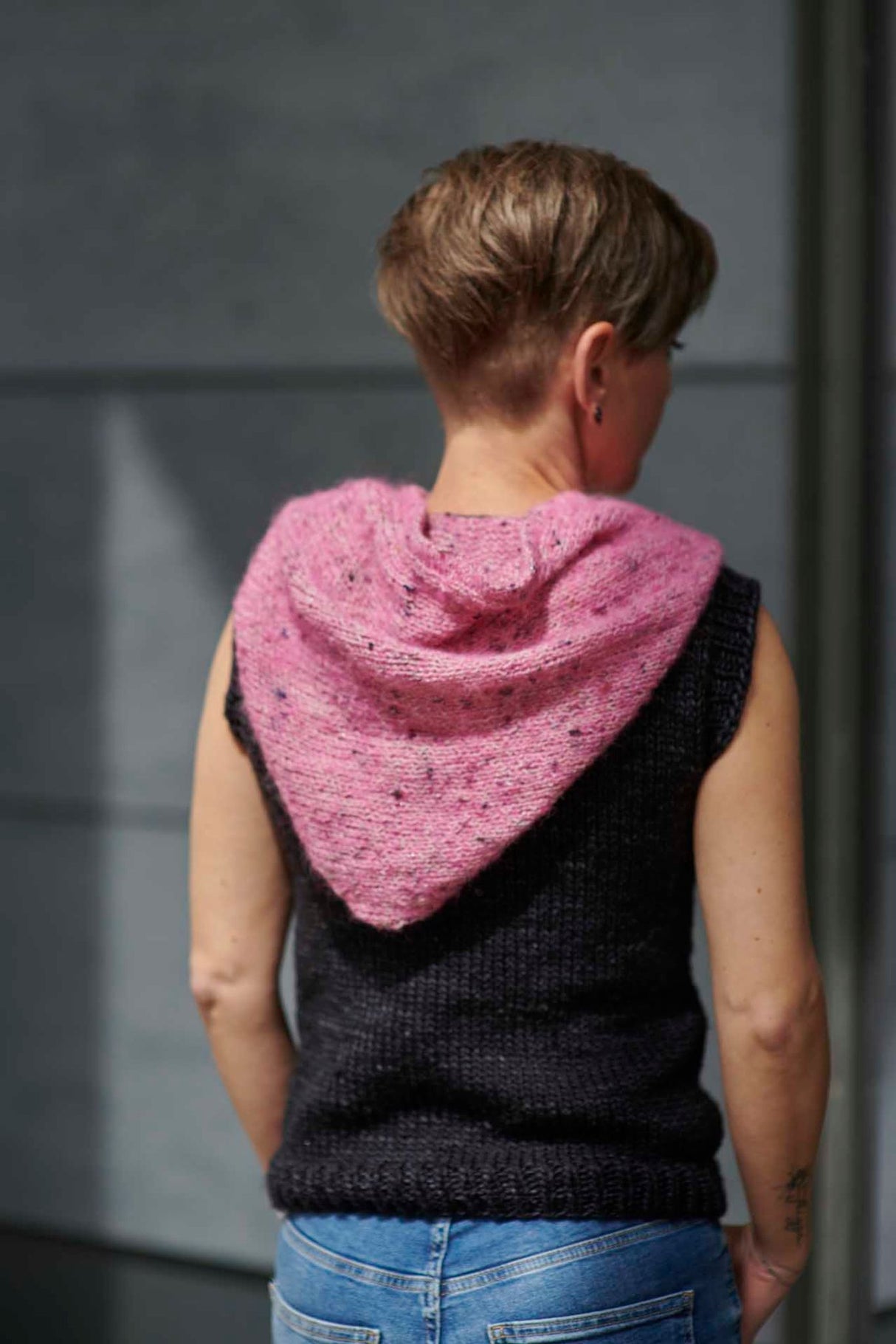 FR9 - Vest med hætte