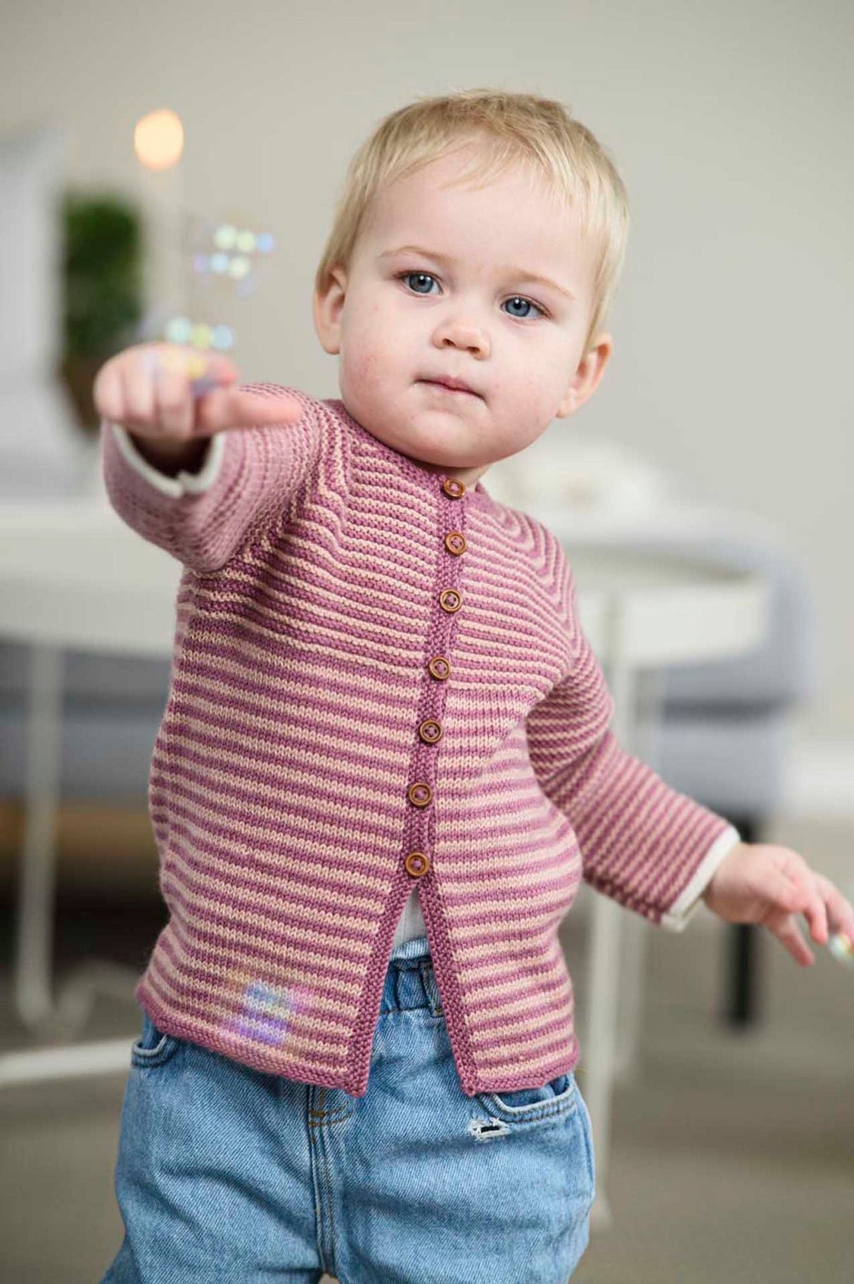 Lønneberg cardigan Opskrift