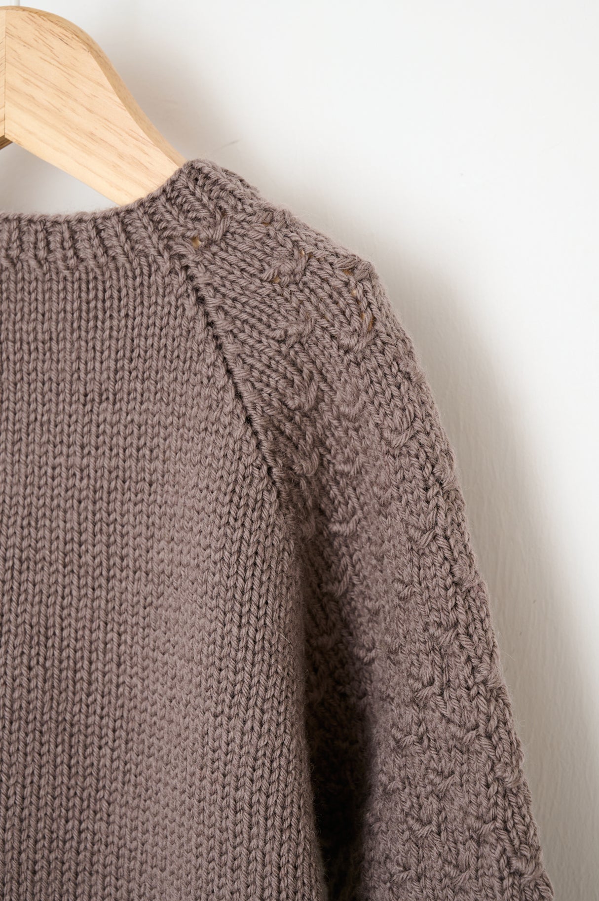 Åkande sweater - Easy Care Classic Style Opskrift