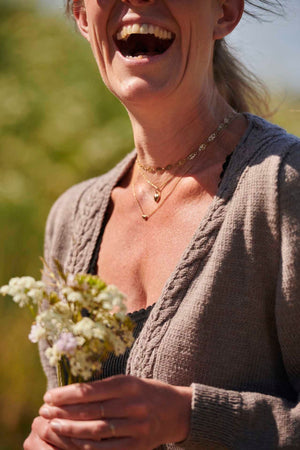 Debra Cardigan Opskrift