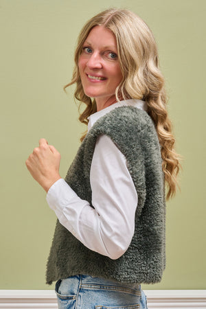 Vest i Fake Fur Opskrift