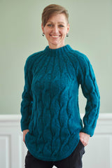 FR40 - Sweater poncho med snoninger