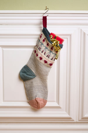 LF27 - Stor julesok med nisseranke i rosa og turkis Opskrift