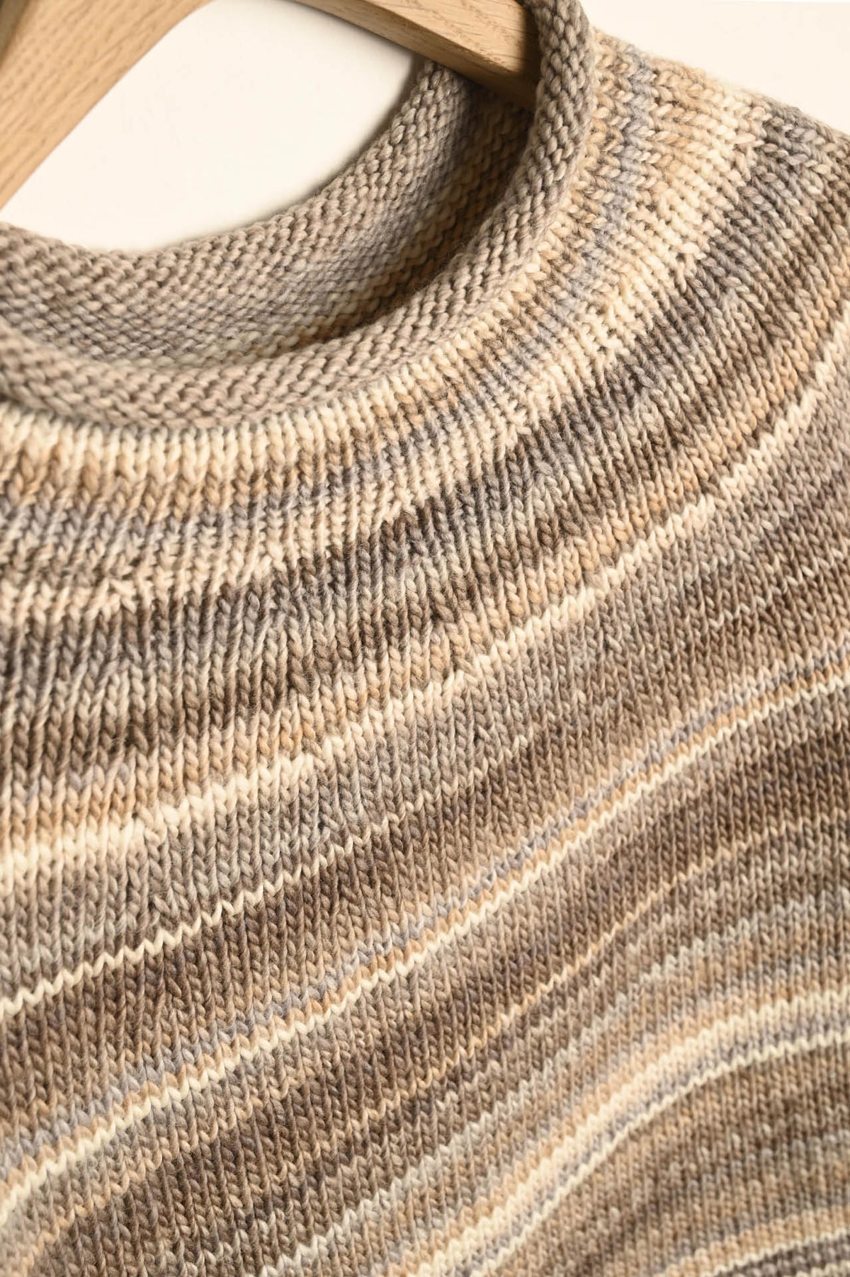 Plain Yoke Pullover - Maxima Style