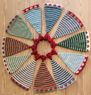 LF18 - Stribet nissehue med hjerterbort Opskrift