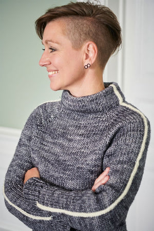 FR8 - Raglansweater med stribe Opskrift